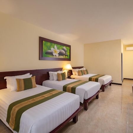 Adi Dharma Hotel Kuta Kuta Lombok Buitenkant foto