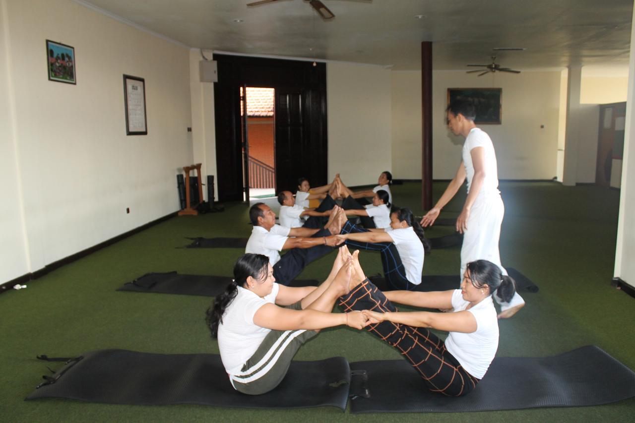 Adi Dharma Hotel Kuta Kuta Lombok Buitenkant foto