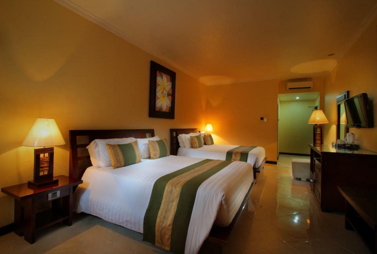 Adi Dharma Hotel Kuta Kuta Lombok Buitenkant foto